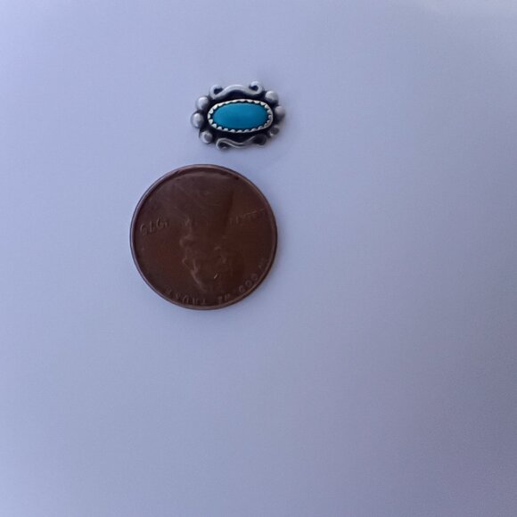 Gorgeous Vintage Turquoise and Silver Navajo Earrings - Picture 4 of 5